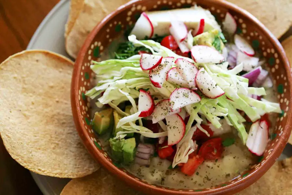 pozole sus orígenes grises y delicioso presente fast food precios